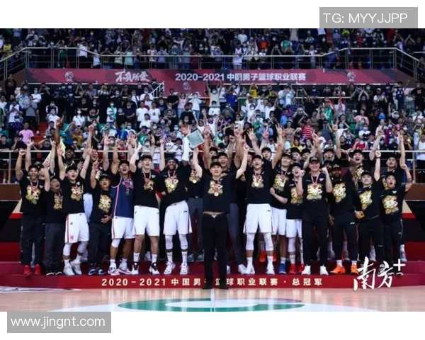 武汉篮球队展现强大实力大满贯点评揭示球队潜力与未来发展方向